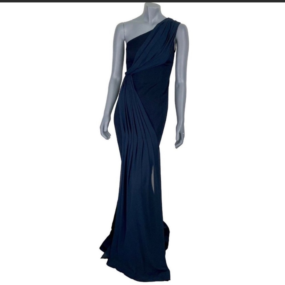 Stunning Datari Austin asymmetrical gown size small (no tag-see measurem…